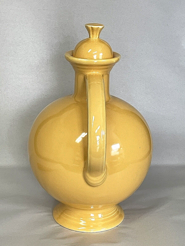 Fiesta Ware Original Yellow Carafe with Lid 1936-46 - Picture 3 of 22