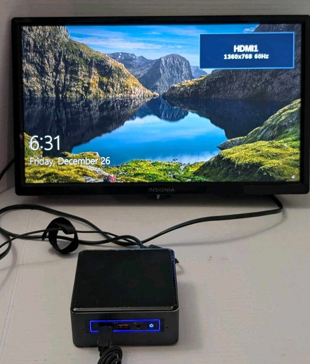 Intel NUC NUC7I3BNH i3-7100U 2.4GHz 4GB RAM 256GB SSD + Adapter