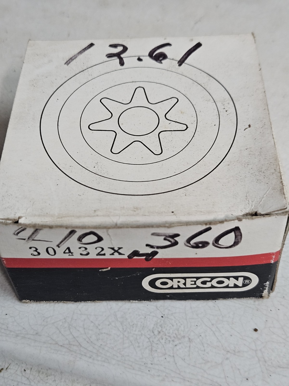 New Old Stock Oregon Sprocket 30432X Genuine OEM Replacement
