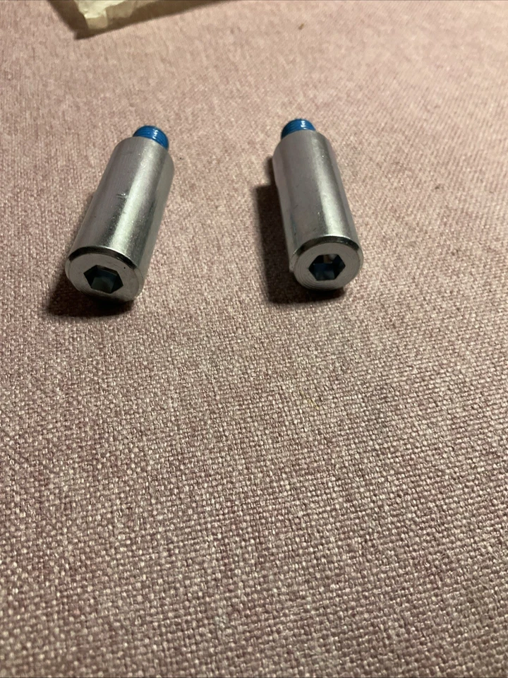 Kit de pasador guía de pinza de freno de disco Carlson H5089 Foto 2 de 3