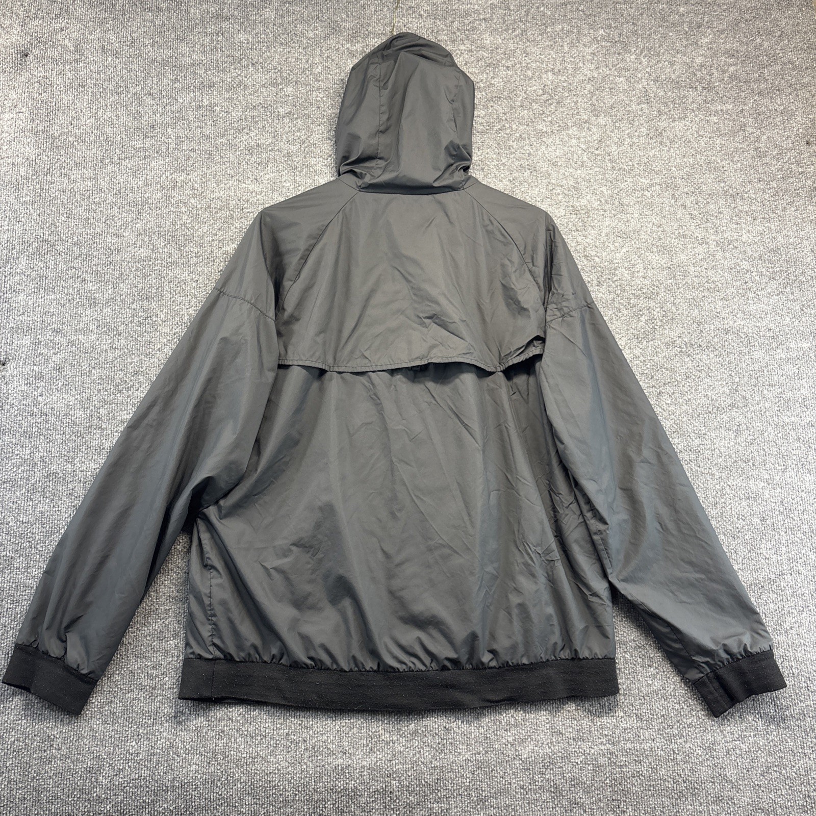 SACAI X NIKE Nike Giacca Uomo 2XL Giacca a Vento Nera Windrunner Manica Lunga Zip con Cappuccio