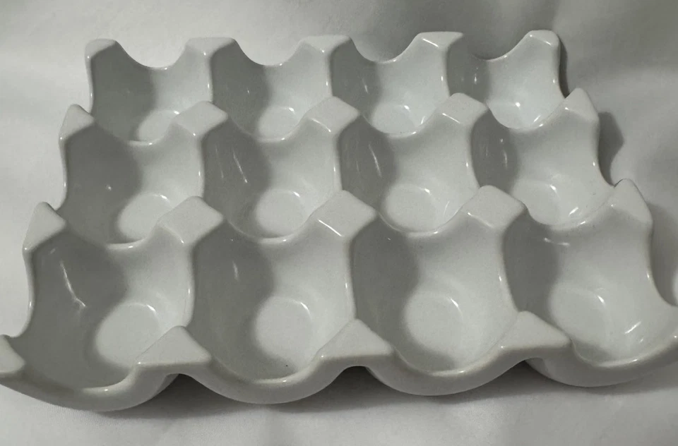 Rachael Ray Blanco 12 Huevos Portavasos Cerámica Aperitivo Bandeja Nevera Almacenamiento Foto 2 de 4