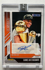 20/21 Panini Instant Milwaukee Giannis Antetokounmpo Finals MVP Autograph SN /10