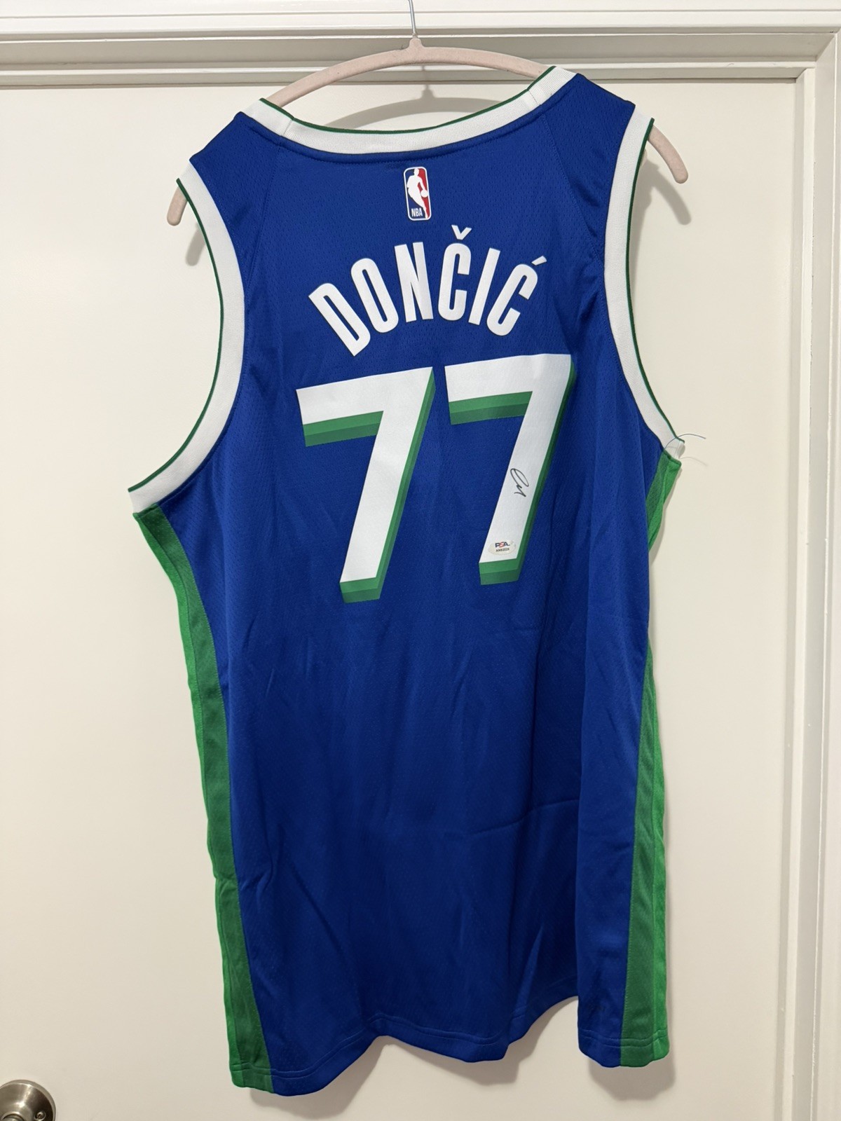 Luka Doncic Signed Dallas Mavericks Jersey Autographed PSA/DNA