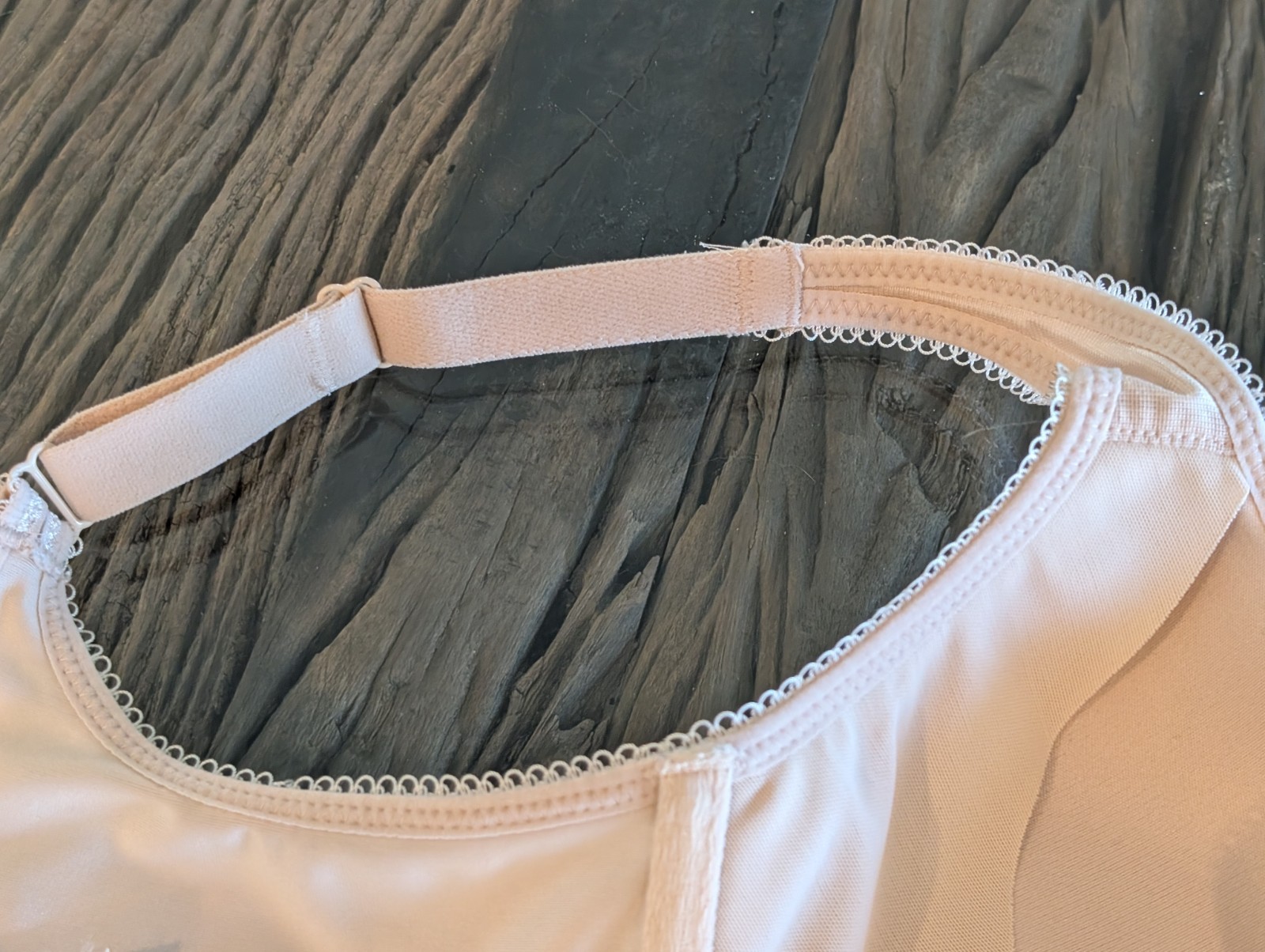 Wacoal 32DD Basic Beauty Seamless Underwire Sand … - image 8