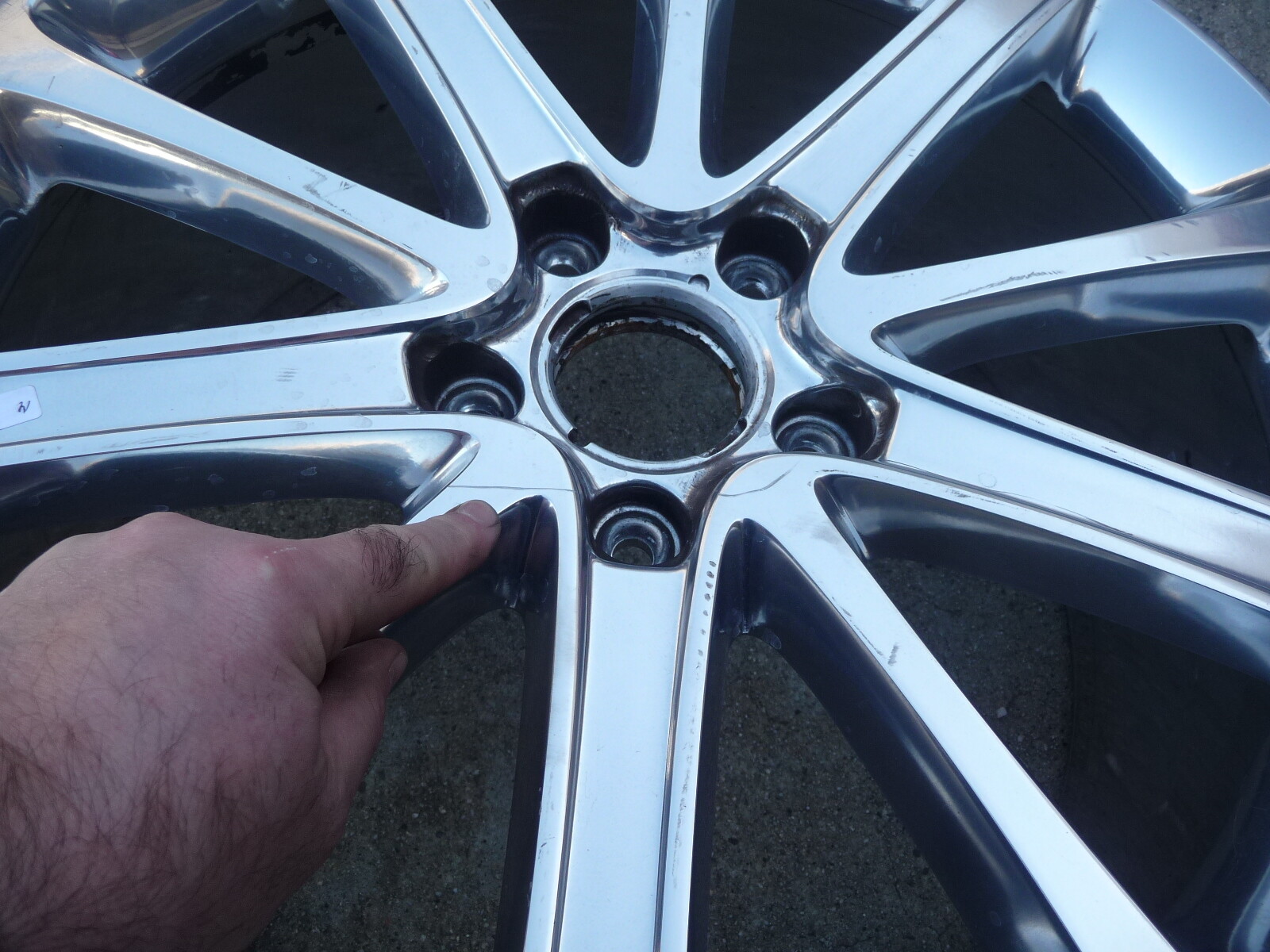 19-22 Bentley Continental GT Front Wheel Rim 9.5JX21H2 3SA601025AM Scratch OEM