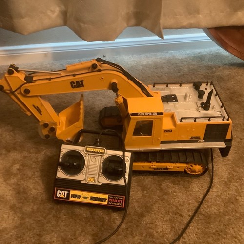 Vintage 1988 New Bright Cat Excavator 2450 Caterpillar Radio Control Needs repai eBay
