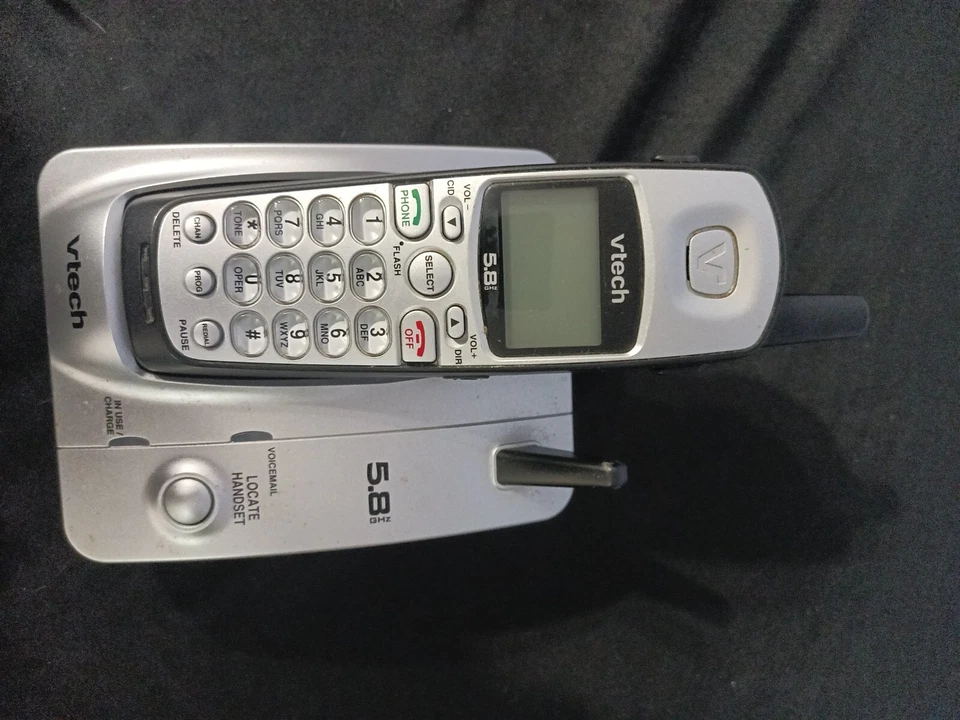 Bases para teléfonos inalámbricos VTech 5,8 GHz falta batería Foto 2 de 4