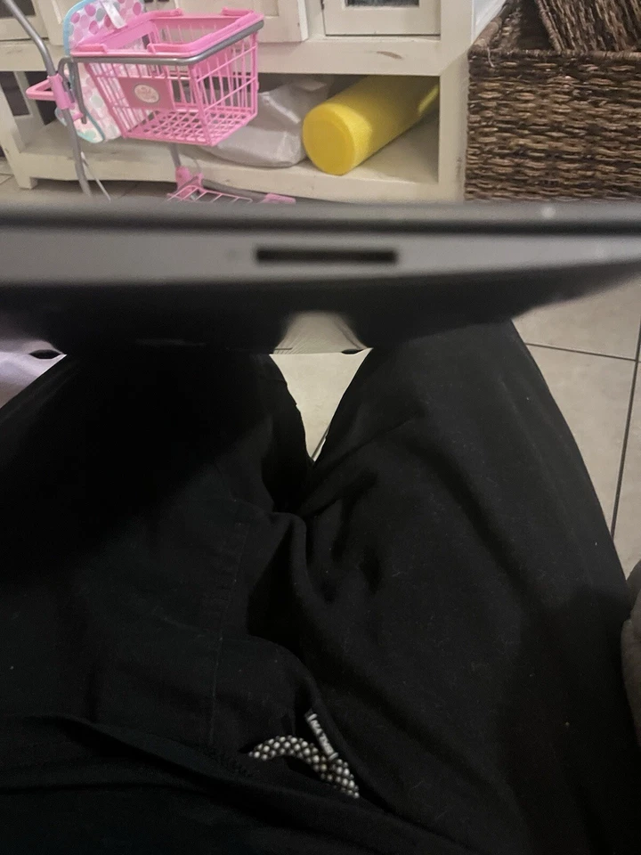 Aspire One 1-431 Signature Edition Intel(R) Celeron(R) 1.6ghz d RAM 2.00 GB - Imagem 4 de 4