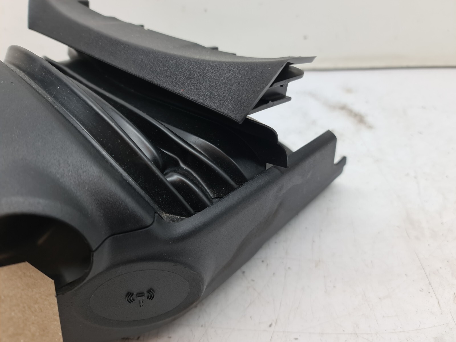 FORD FIESTA STEERING COLUMN SURROUND TRIM MK7.5 20132017 KEYLESS eBay