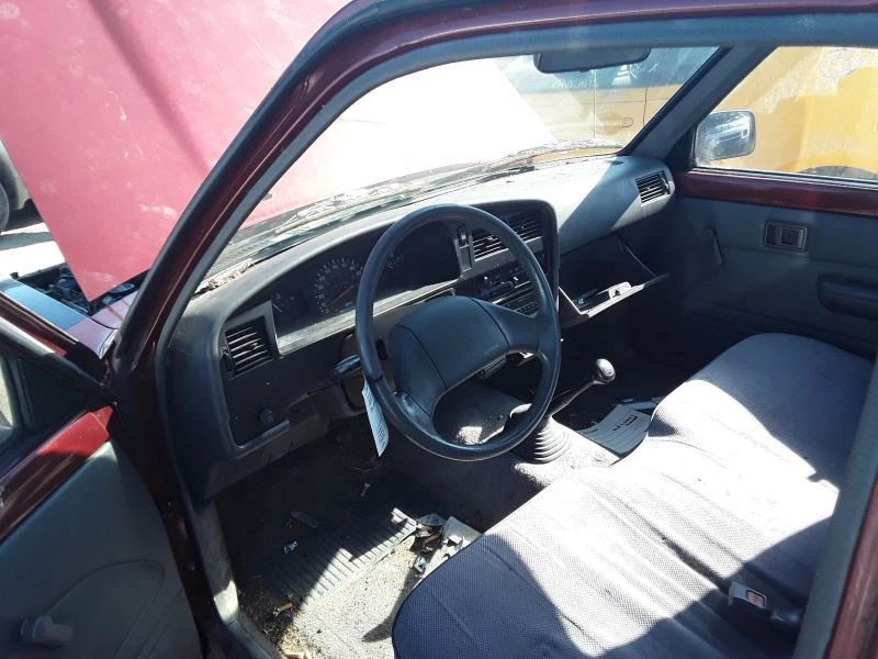 Radiator 4 Cylinder Fits 85-95 TOYOTA PICKUP 1157447 - Imagem 4 de 4