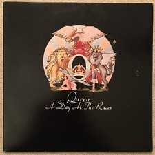 QUEEN - A DAY AT THE RACES original STERLING 1976, 6E-101 - VG+ w/ inner
