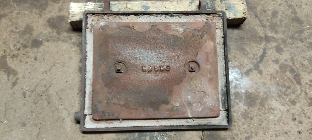 COUVERCLE FONTE POËLE GODIN 2123 CHARBON convient également pour