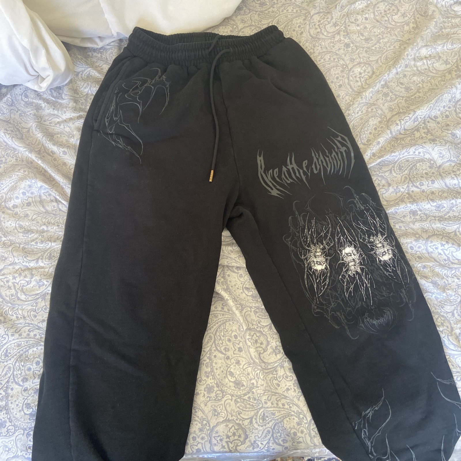 Breathe Divinity Unisex Valley Of Shawdows Oversized Sweatpants NC3 Black Small