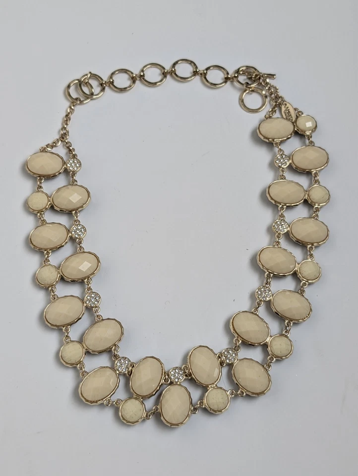 Collar llamativo reversible Amrita Singh - piedras facetadas negras y crema... Foto 2 de 4