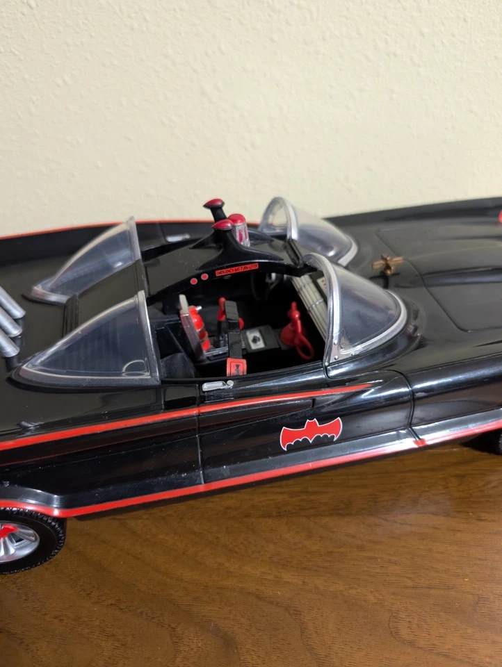 Batman Batmobile Classic 1966 Tv Series Collectible Car 18.5 Scale Mattel 2013 - Image 4 of 4