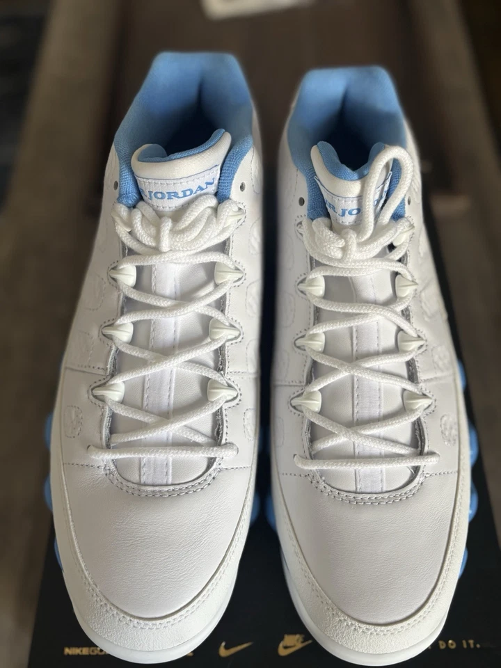 Tamanho 12 - Nike Air Jordan 9 golfe retrô baixo branco azul universitário UNC FJ5934-101 - Imagem 2 de 4