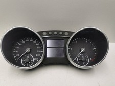 Mercedes-Benz ML W164 2010 Diesel Geschwindigkeitsmesser Cockpit A1649007900 Mercedes-Benz ML W164 2010 Diesel Geschwindigkeitsmesser Cockpit A1649007900