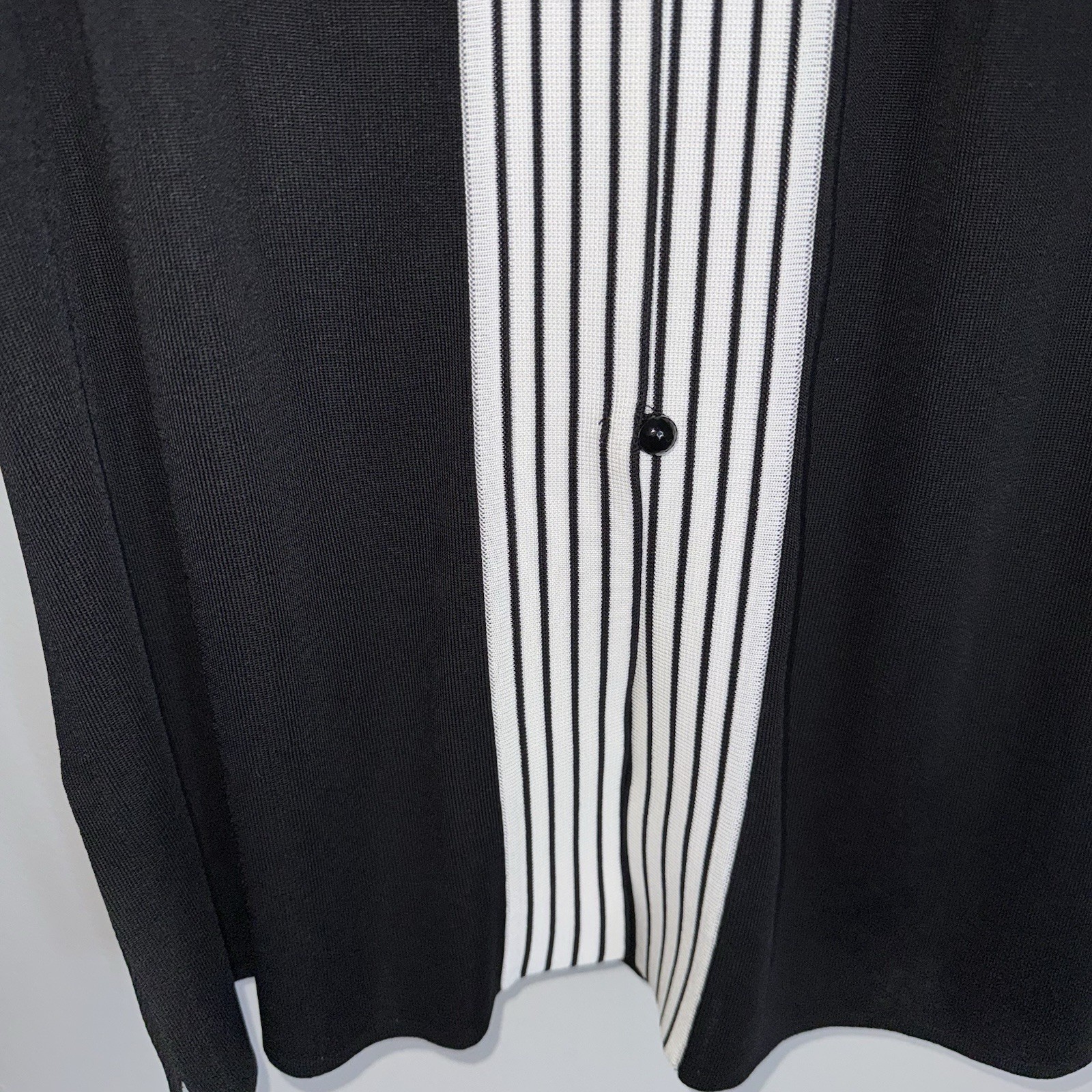 Exclusively Misook Button Front Jacket Blazer-Bla… - image 4