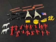 Vintage 1968 Louis Marx Fort Apache Carry All Toy Play Set 40 Pieces Lot No Box