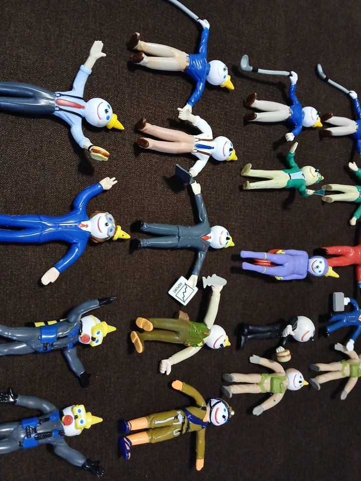 Lot of 19 Vintage Jack In The Box Restaurants Collectible Most Bendy Figures - Image 3 of 4