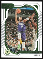 2022-23 Panini Chronicles Absolute Memorabilia Giannis Antetokounmpo #130