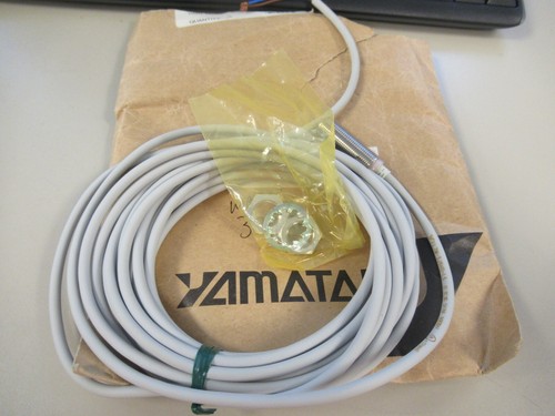 NEW YAMATAKE MAZAK PROXIMITY SWITCH FL7M-3J6HD-L5Z - Picture 2 of 2