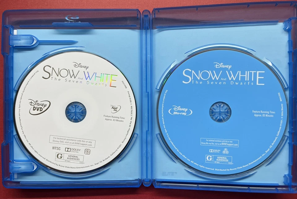 Snow White and the Seven Dwarfs (Blu-ray/DVD, 1937, The Signature Collection ⭐⭐⭐ - Image 3 of 4