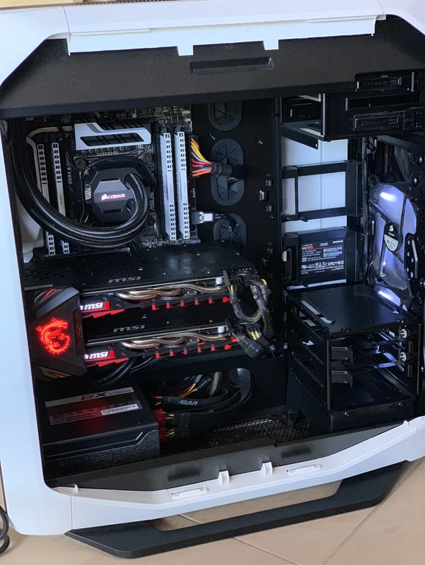 High end Gaming PC i7 5960x Dual GTX1070 SLI