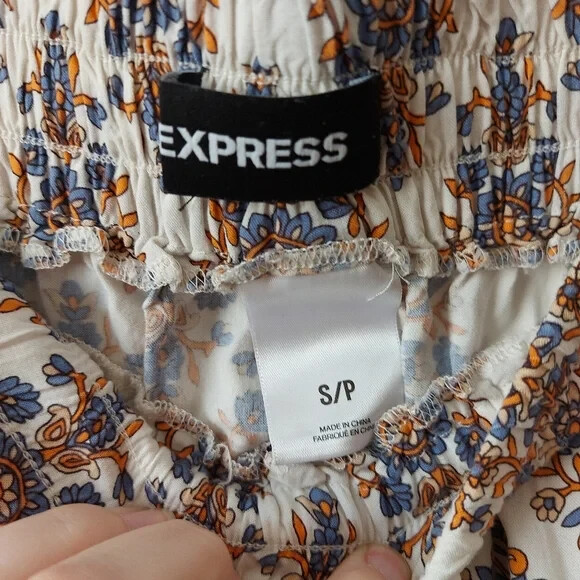 Express Flowy Short Elastic Drawstring Waist Pock… - image 4