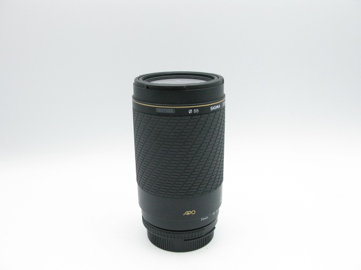 Sigma APO Macro 70-300mm f/4-5.6 Zoom Lens Nikon F (B17 - 300905