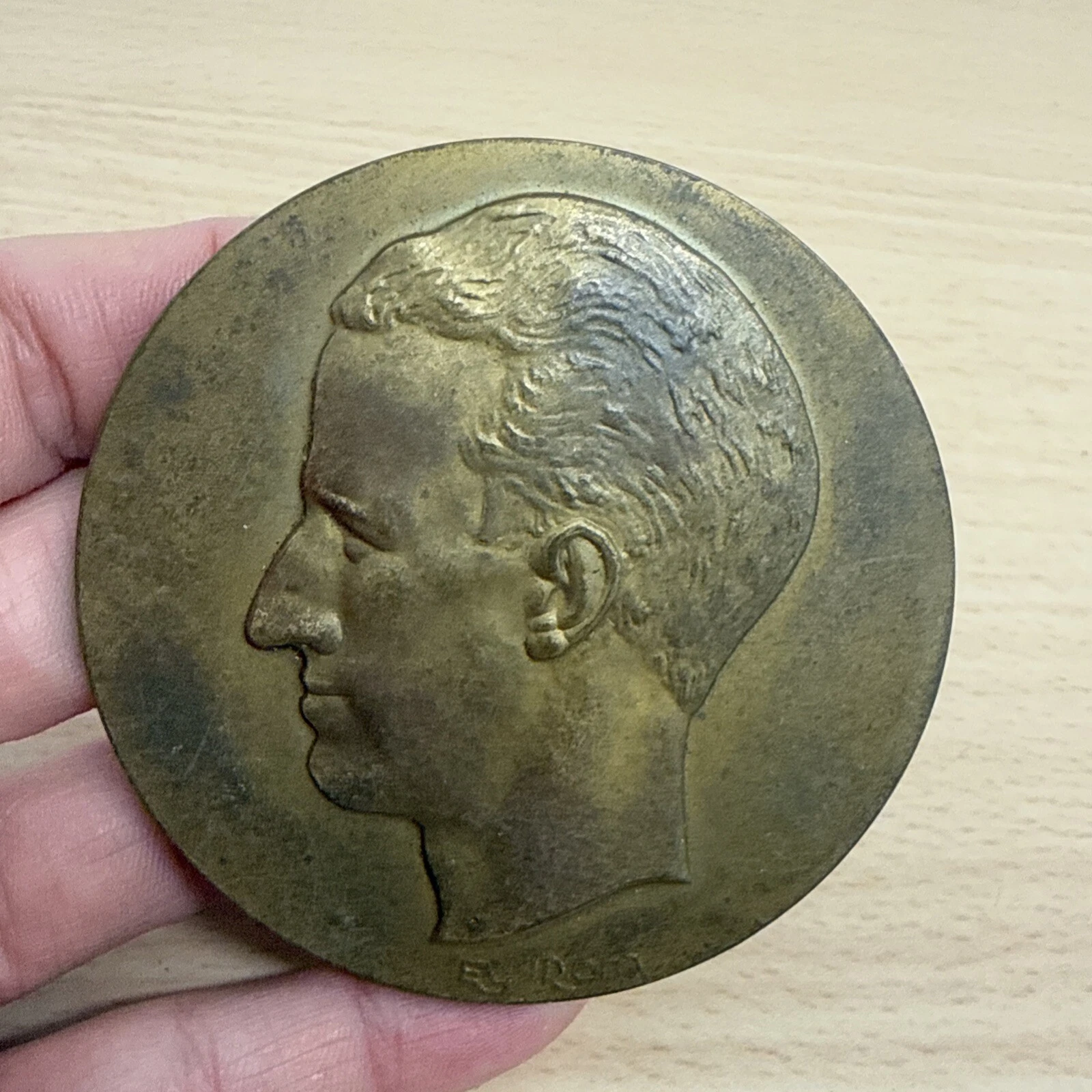 Médaille Baudouin Roi Des Belges Graveur Eyron
