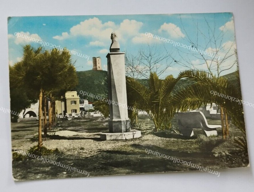 Foto 1 di 2