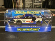 Scalextric Audi R8 LMS GT3 Porta #77
