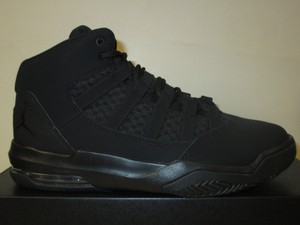 jordan max aura hombre