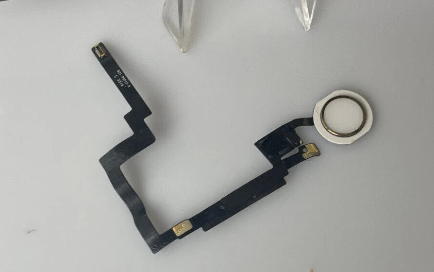 Motherboard: Apple iPad Mini 3 WiFi - Spares + Repairs Ref347 - Image 2 of 3