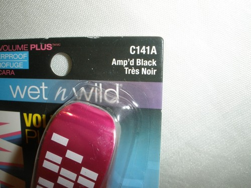 New Wet N Wild Max Volume Plus Mascara Amp'd Black Waterproof - Picture 2 of 2