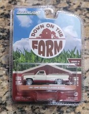 GREENLIGHT 1:64 1981 GMC SIERRA CLASSIC K2500 DOWN ON THE FARM SRS 10 GL48100-D