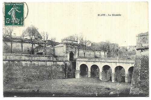 33 BLAYE LA CITADELLE