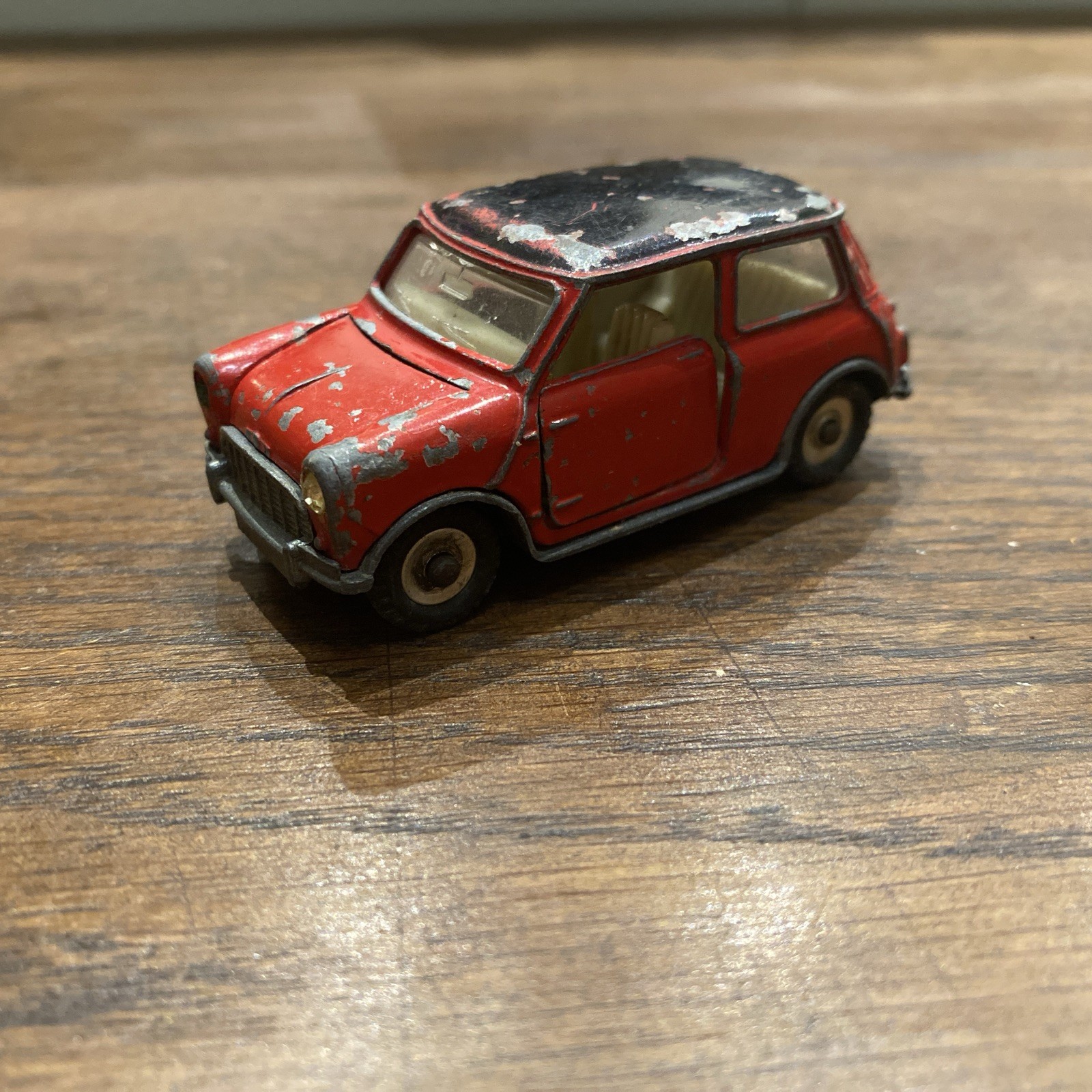 Dinky 183, Morris Mini Minor Automatic - Free Price Guide & Review