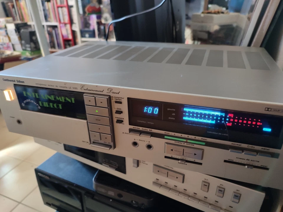 PLATINE STEREO LECTEUR CASSETTE CONTINENTAL EDISON LE 9165  2 MOTEUR FONCTIONNE - Photo 2/4