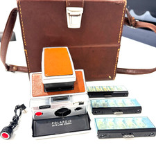 Polaroid SX 70 Land Camera With Case  accessories