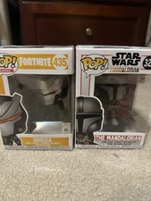 (2) Funko Pop The Mandalorian #326 Star Wars And Fortnite #435 Omega