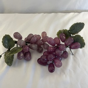 VTG Polished Amethyst Stone Grape Cluster Hand Carved W/ Jade Leaves Grapes