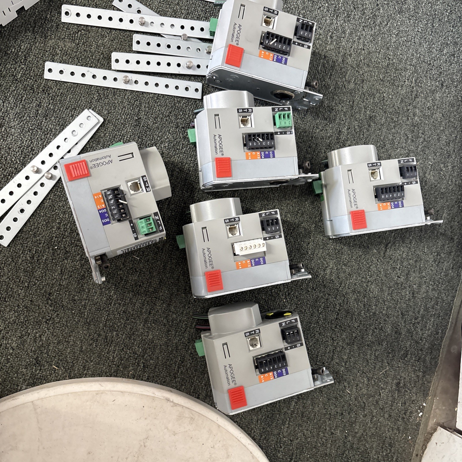 Siemens 550-405 ATEC VAV Cooling Actuating Terminal Equipment Controller-6 count