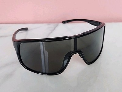 Suncloud Double Up Polarized Sunglasses   Black Frame Gray Lens  Great Condition