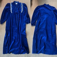 VTG Contemporary Collection Blue Velvet House Coat Full Length Cottage Granny M