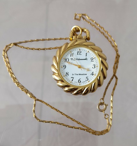 Schöne Kettenuhr, Hummel Taschenuhr vergoldet, mechanischer Handaufzug und Motiv