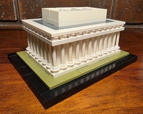 100% Complete - LEGO ARCHITECTURE: Lincoln Memorial (21022)