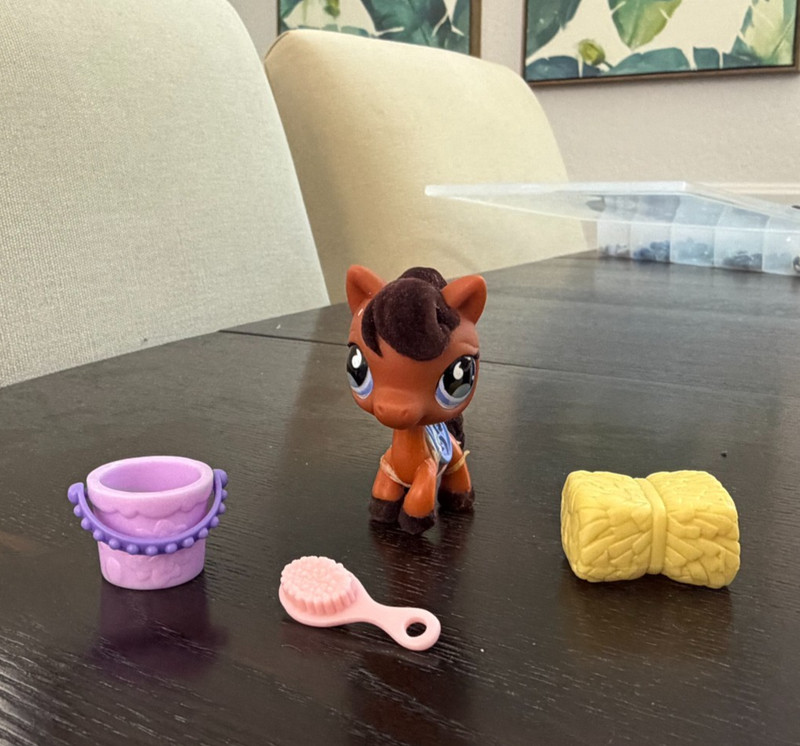 Littlest Pet Shop Generation 2 Collectible Pets Horse #627
